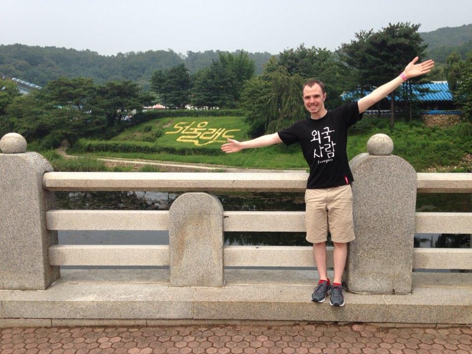 Tim at Seoul Land 01