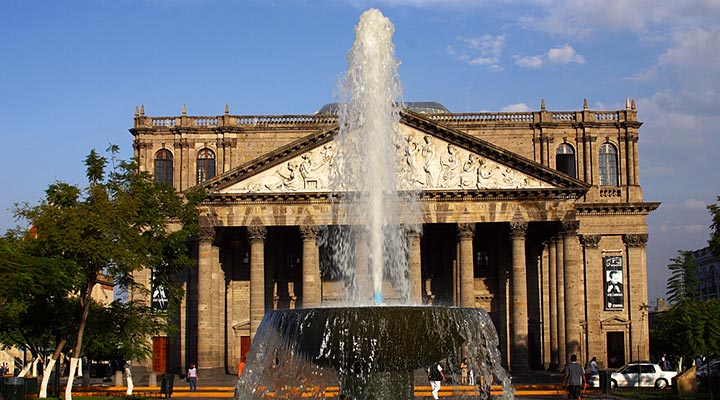 live-mexico-guadalajara-jalisco-historic-theater